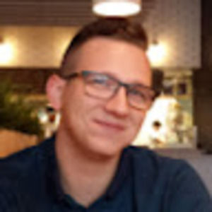 Meet your Posher, Alex